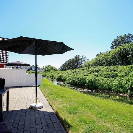 4 Person Holiday In Bl Vand بيت للعطل